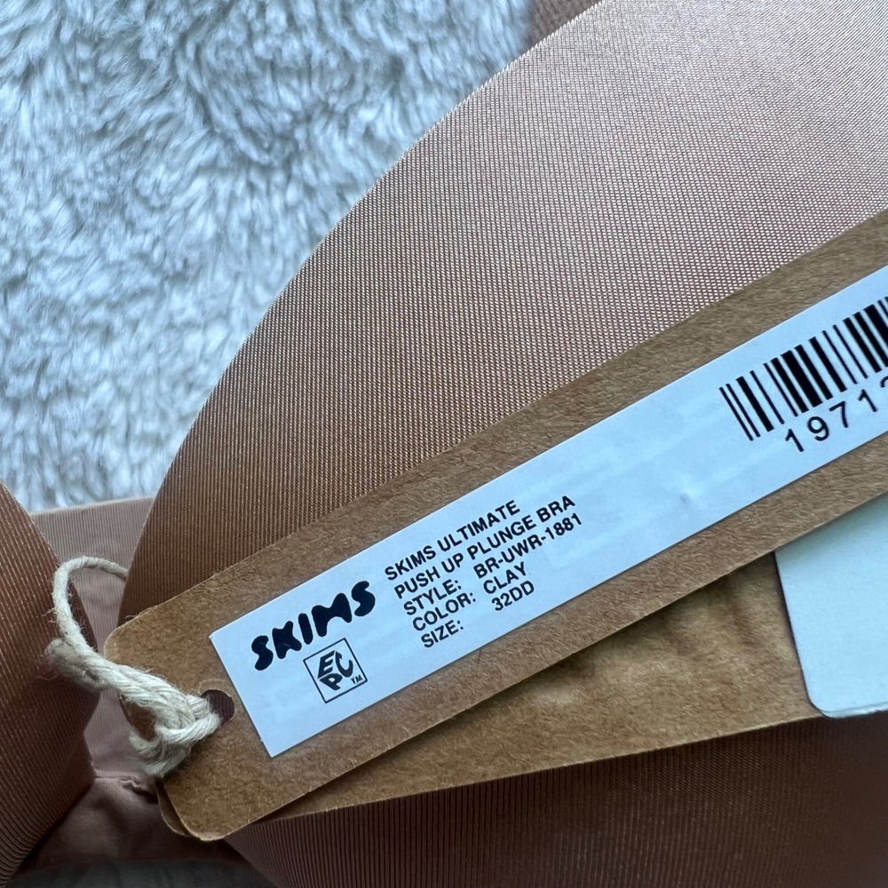 Skims Ultimate Push Up Plunge Bra Clay BR-UWR-1881 Women's Size 32DD NEW - Picture 8 of 12